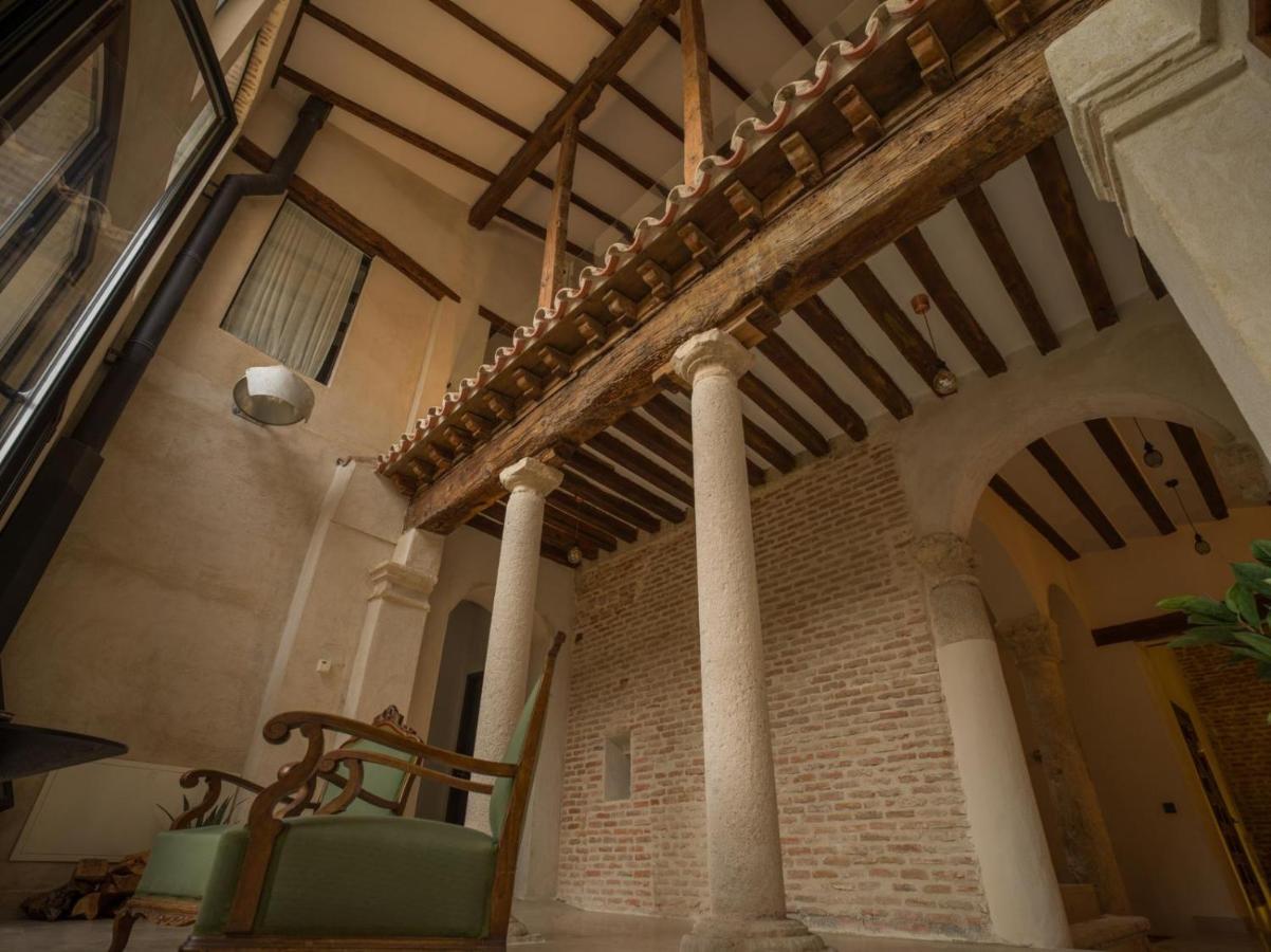 Casa De Los Mendoza - Casa Solariega En El Casco Historico Αλκαλά ντε Ενάρες Εξωτερικό φωτογραφία