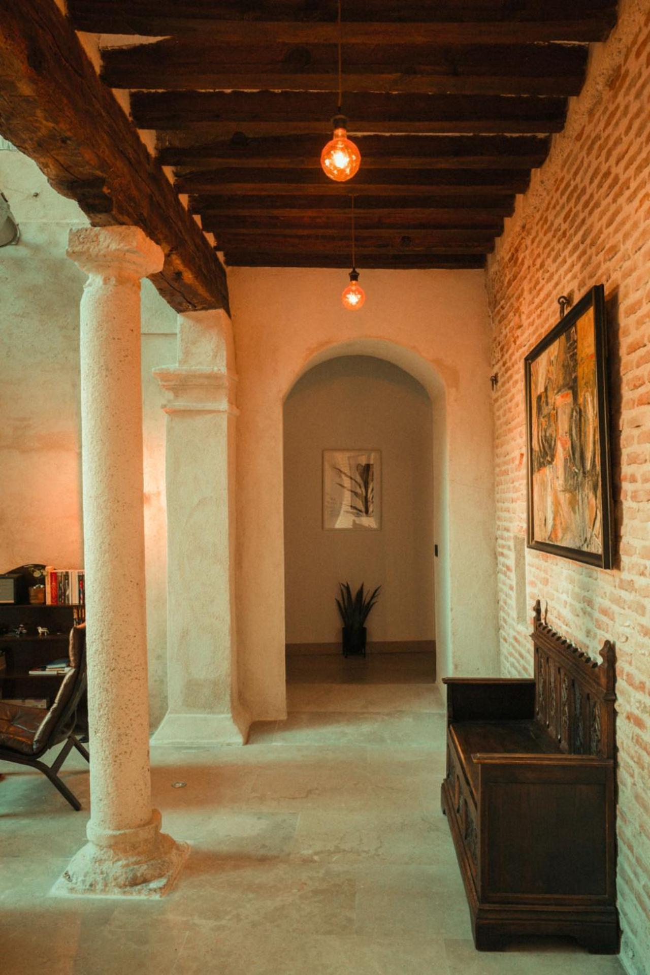 Casa De Los Mendoza - Casa Solariega En El Casco Historico Αλκαλά ντε Ενάρες Εξωτερικό φωτογραφία
